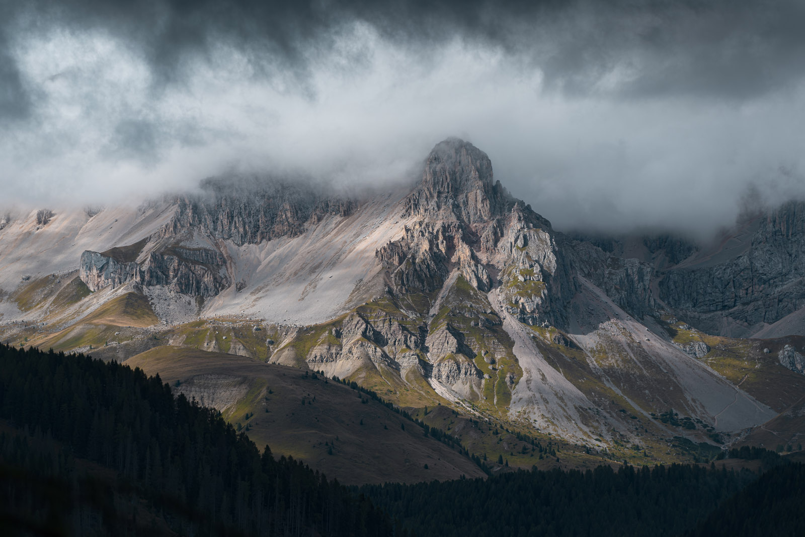 Suedtirol Herbst 2025 Tag 2 XT57934 RAF